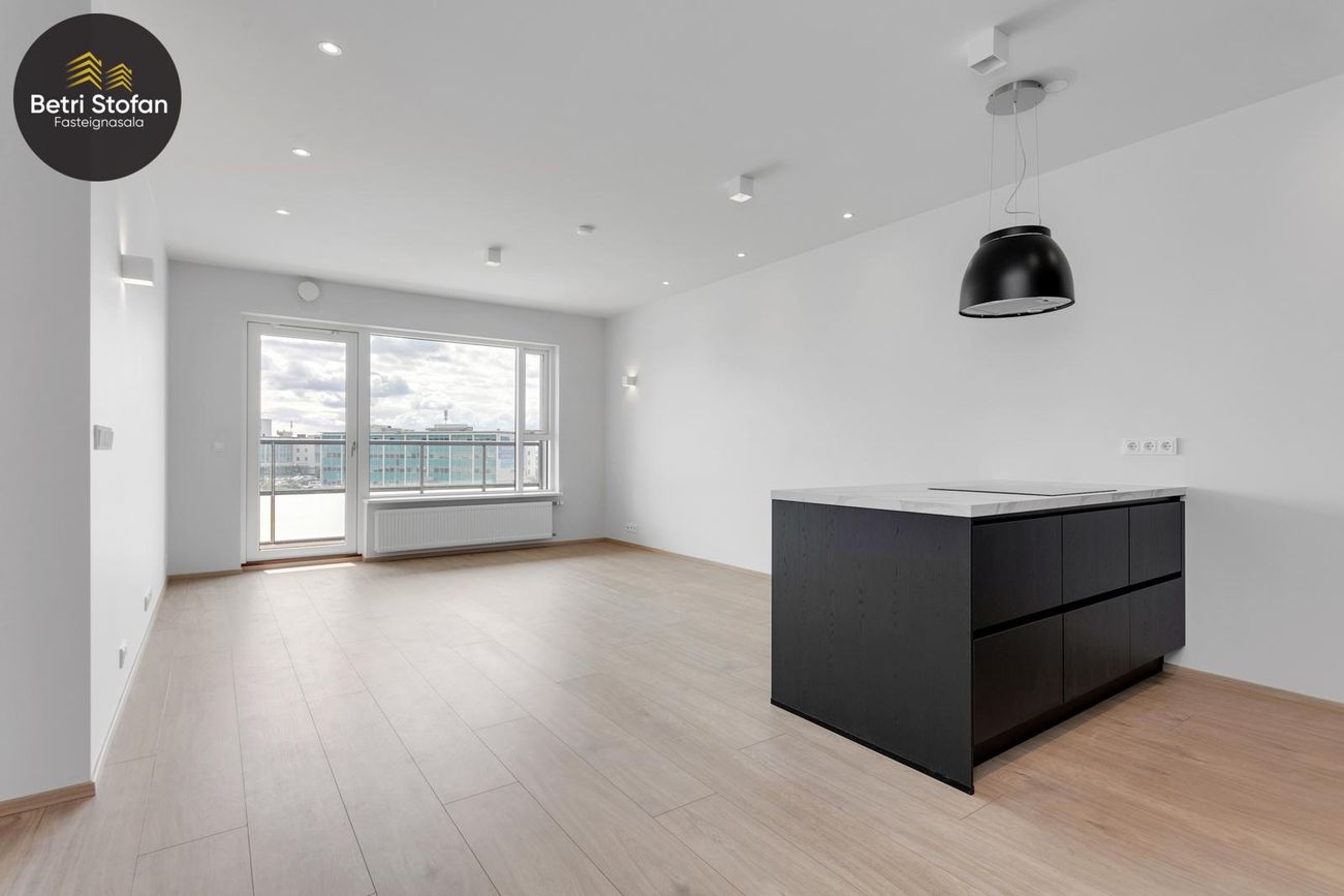 Hlíðarfótur 21A, 102 Reykjavík