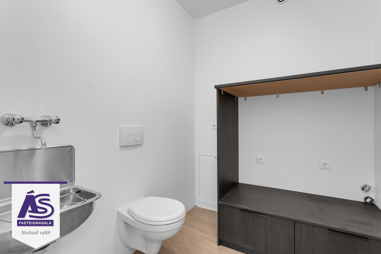 Hringhamar 21, 221 Hafnarfjörður