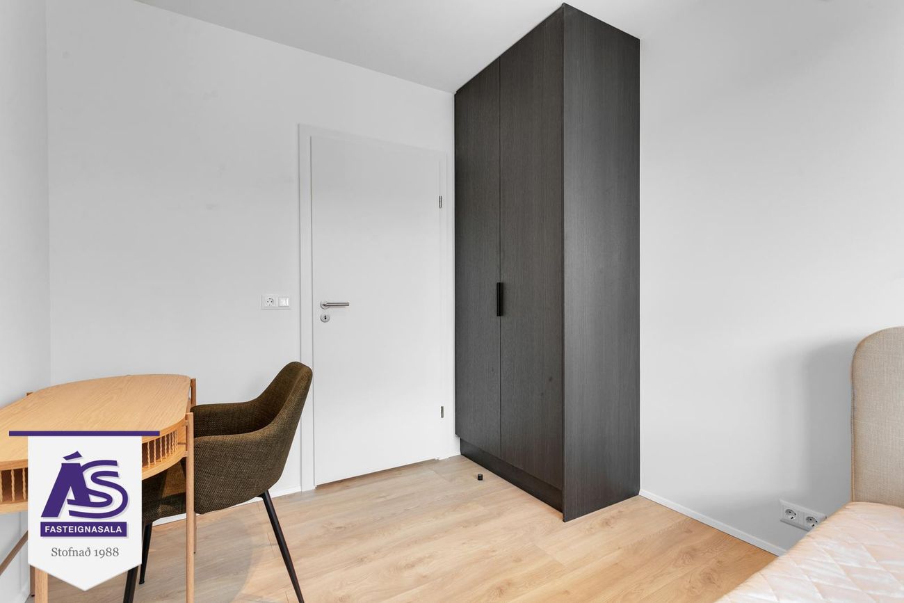 Hringhamar 21, 221 Hafnarfjörður