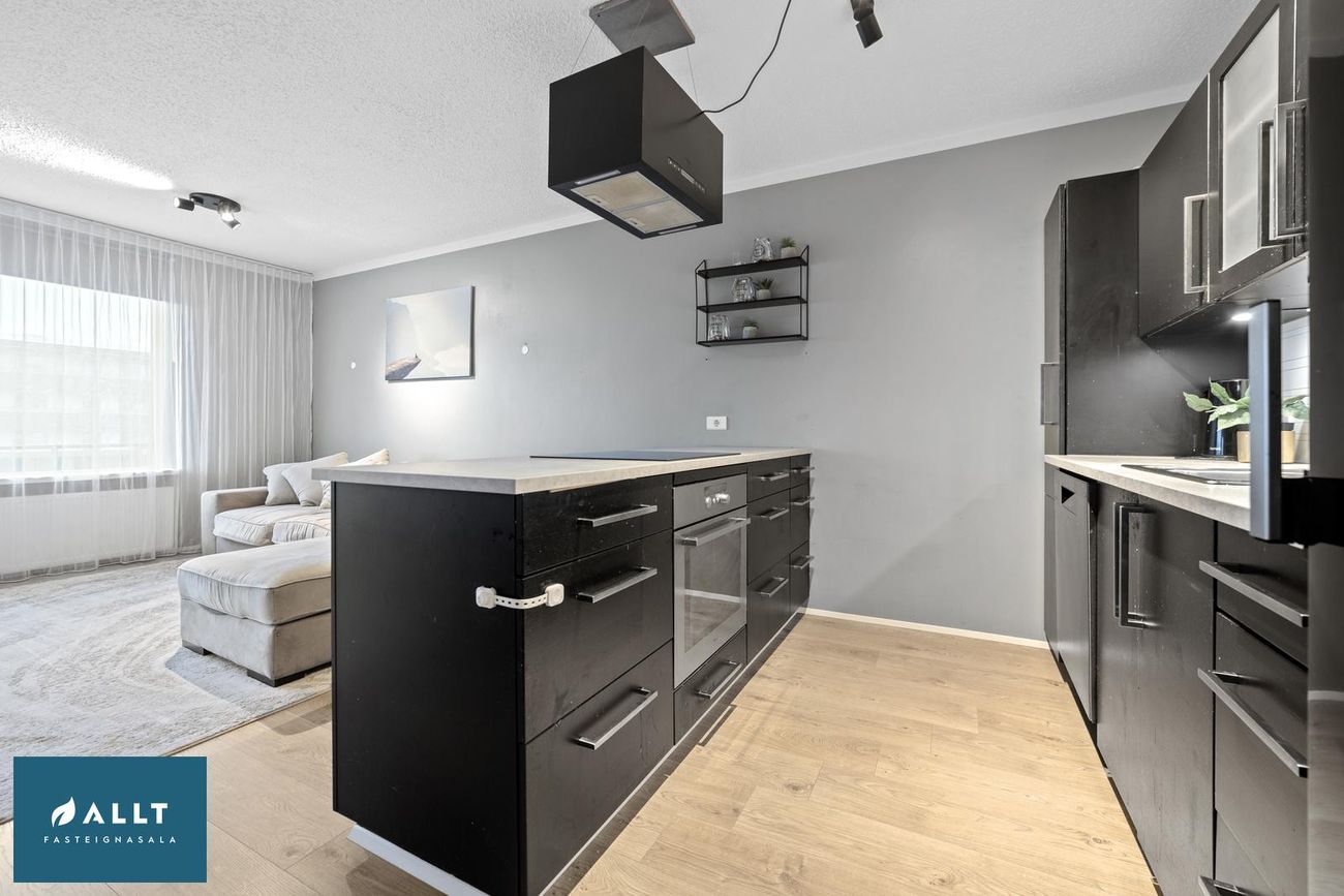 Fífumói 1C, 260 Reykjanesbær
