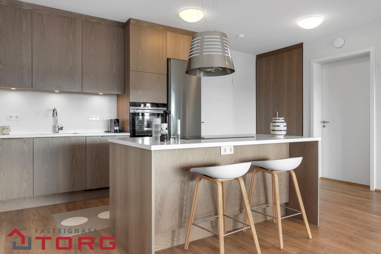 Garðatorg 4b, 210 Garðabær