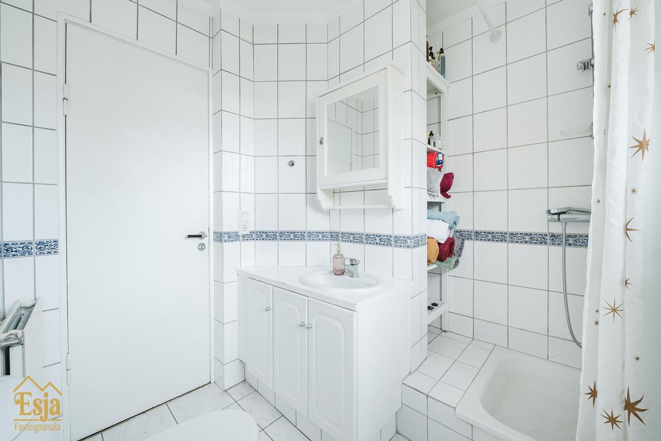 Hraunteigur 15, 105 Reykjavík