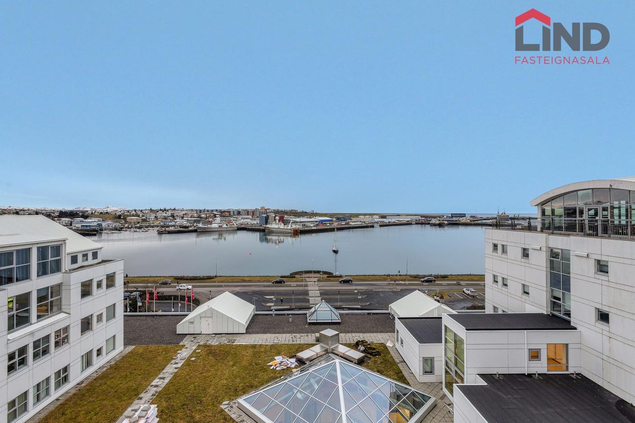 Strandgata 26, 220 Hafnarfjörður