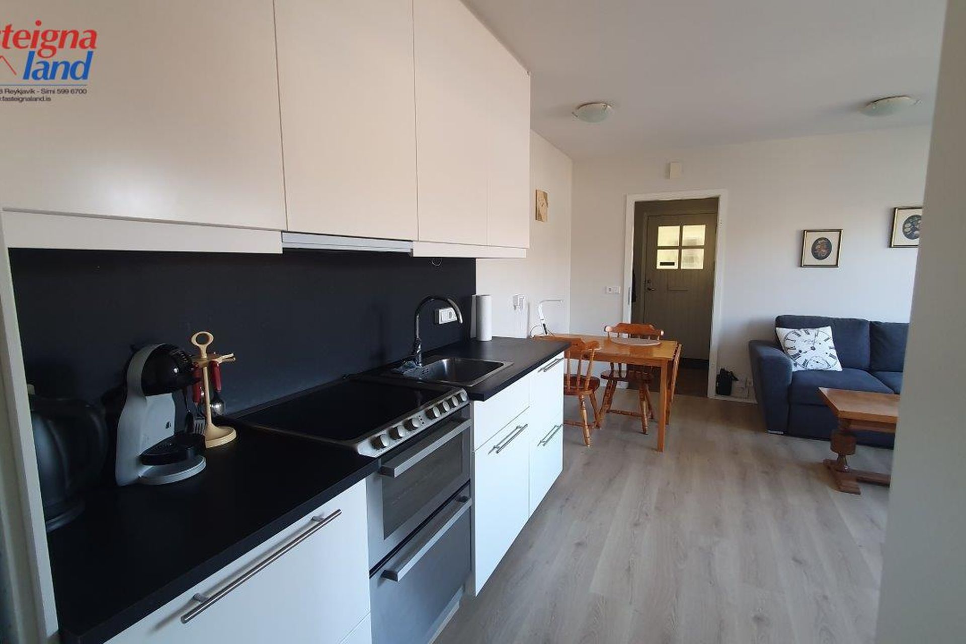 Hafnarstræti 30, 600 Akureyri