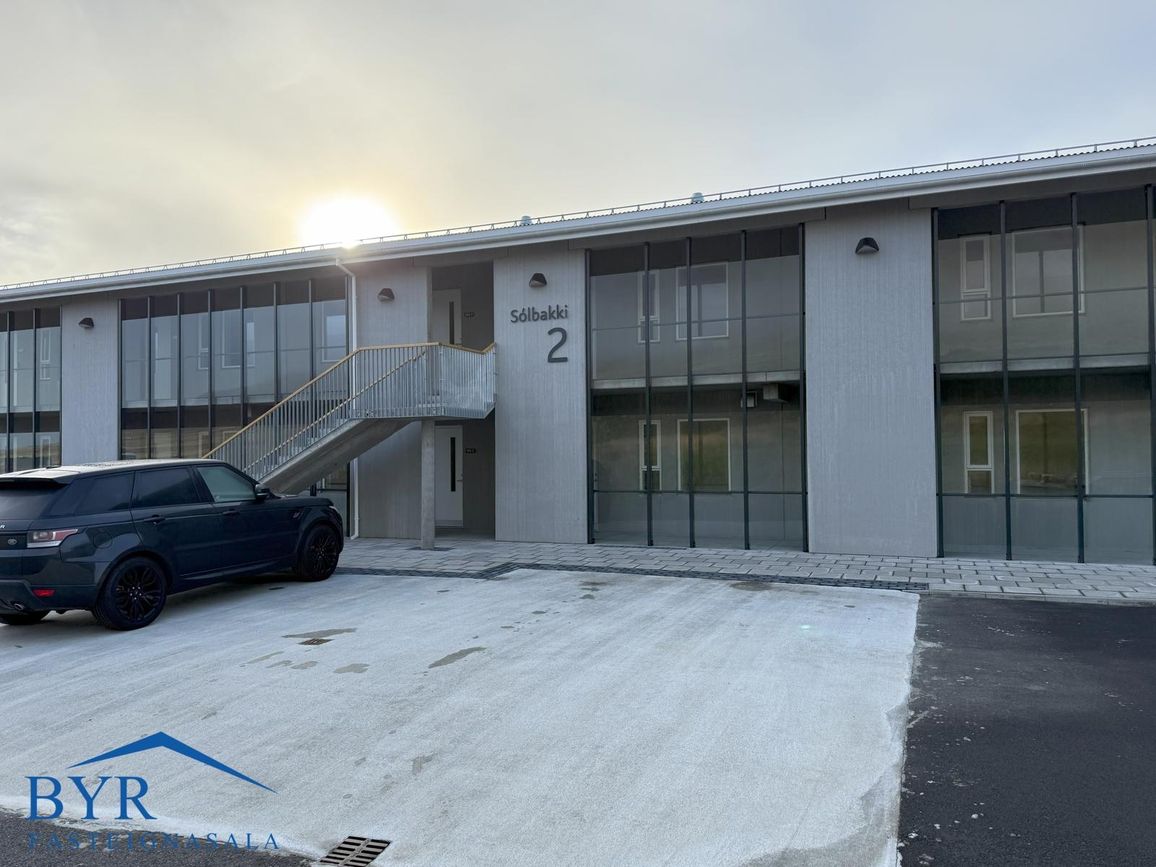Sólbakki 2F, 740 Fjarða
