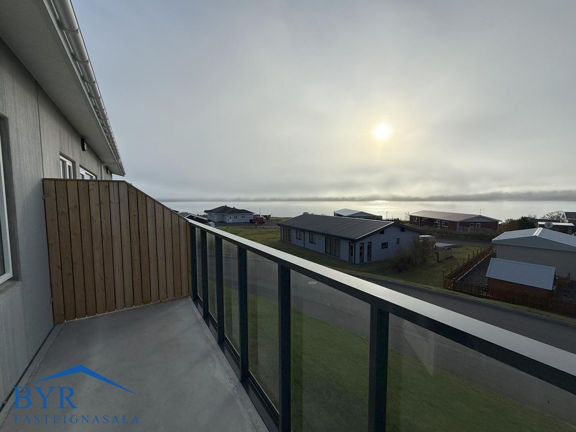 Sólbakki 2F, 740 Fjarða