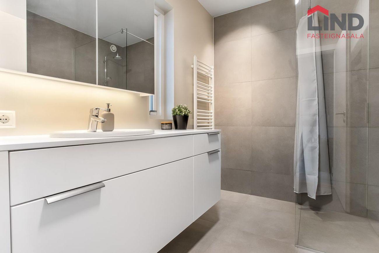 Hafnarbraut 12A, 200 Kópavogur