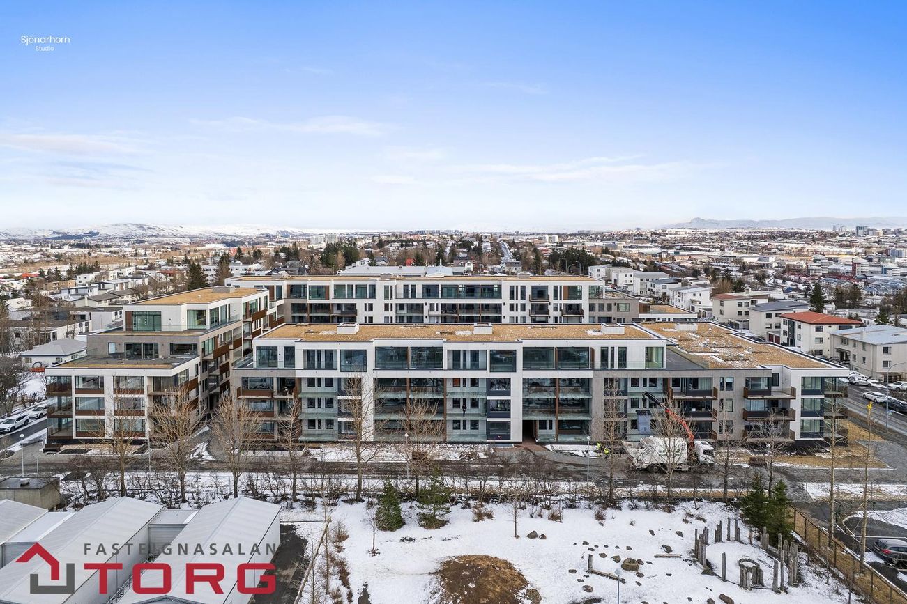 Skólatröð 8, 200 Kópavogur