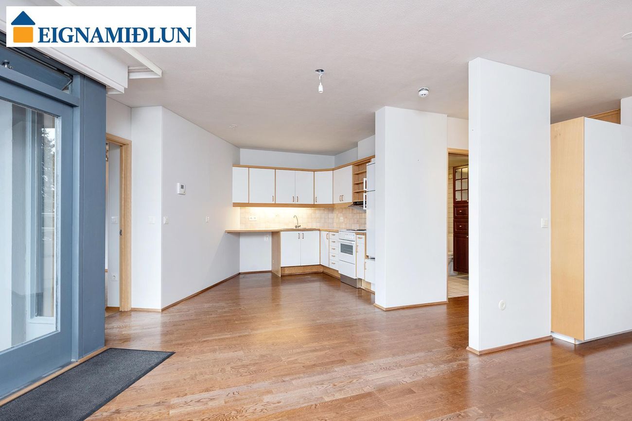 Hvassaleiti 56, 103 Reykjavík