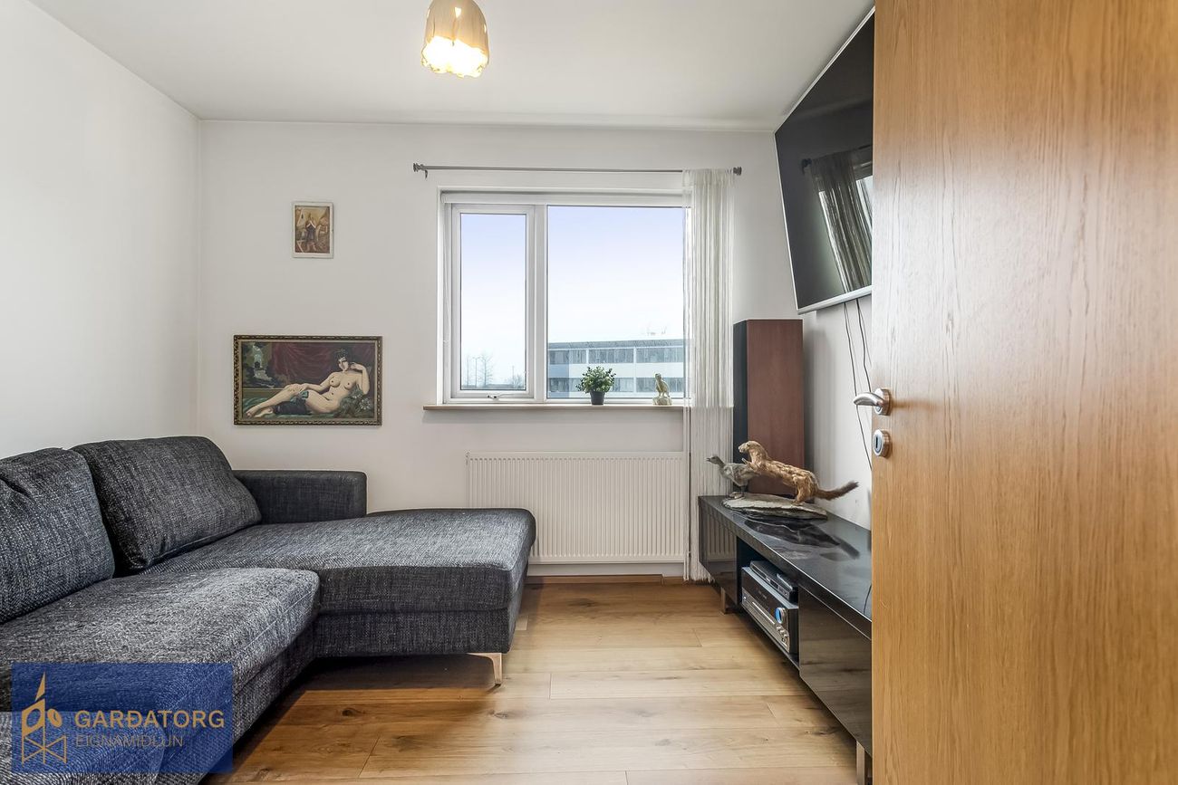 Flatahraun 1, 220 Hafnarfjörður