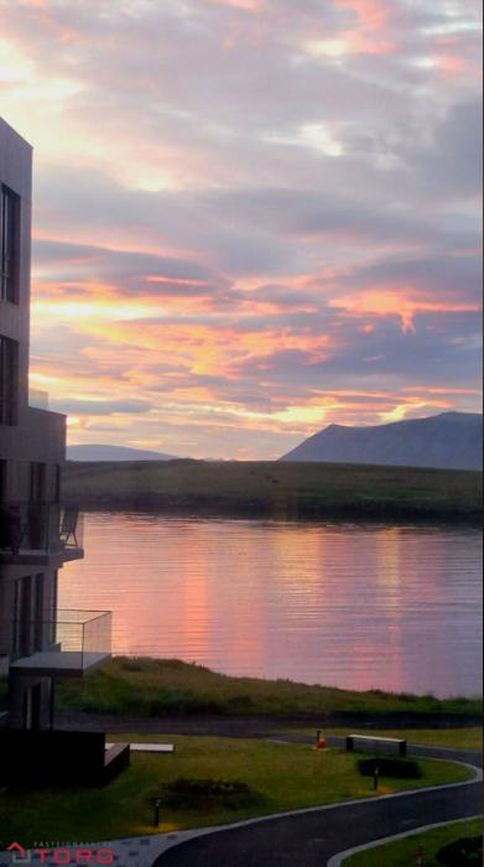 Jöfursbás 5, 112 Reykjavík