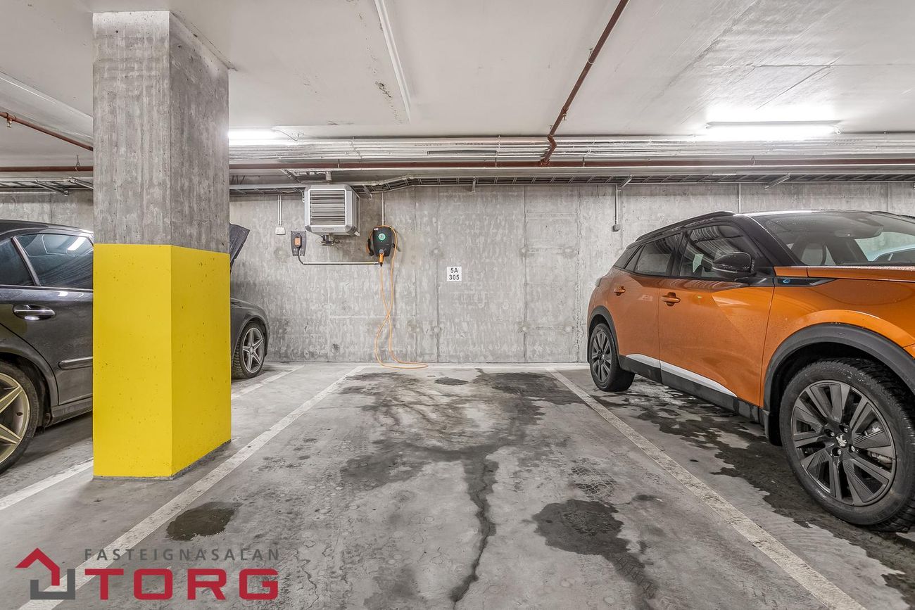 Jöfursbás 5, 112 Reykjavík