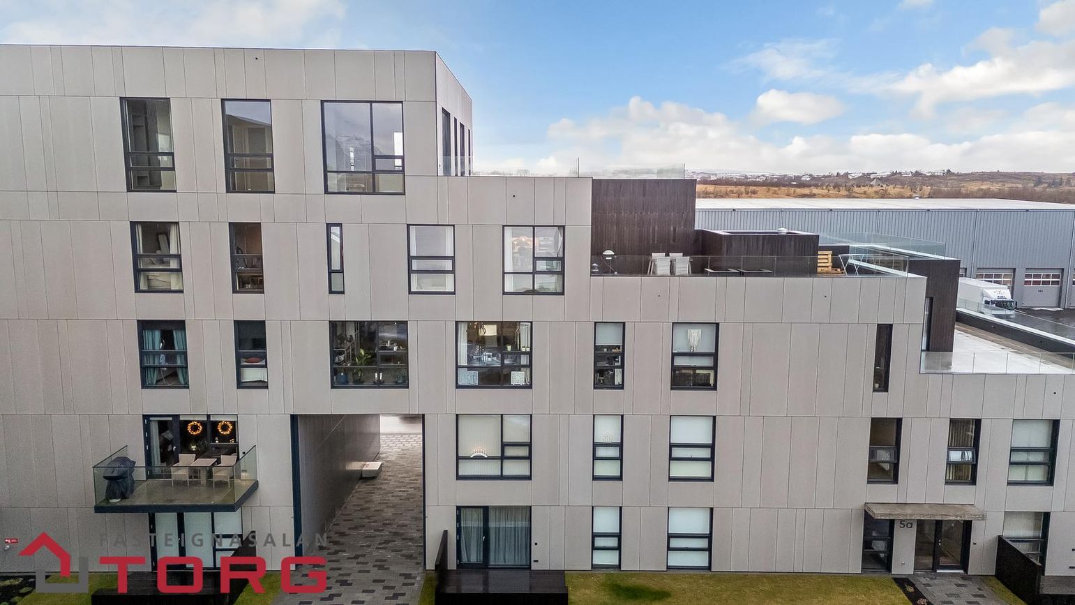 Jöfursbás 5, 112 Reykjavík
