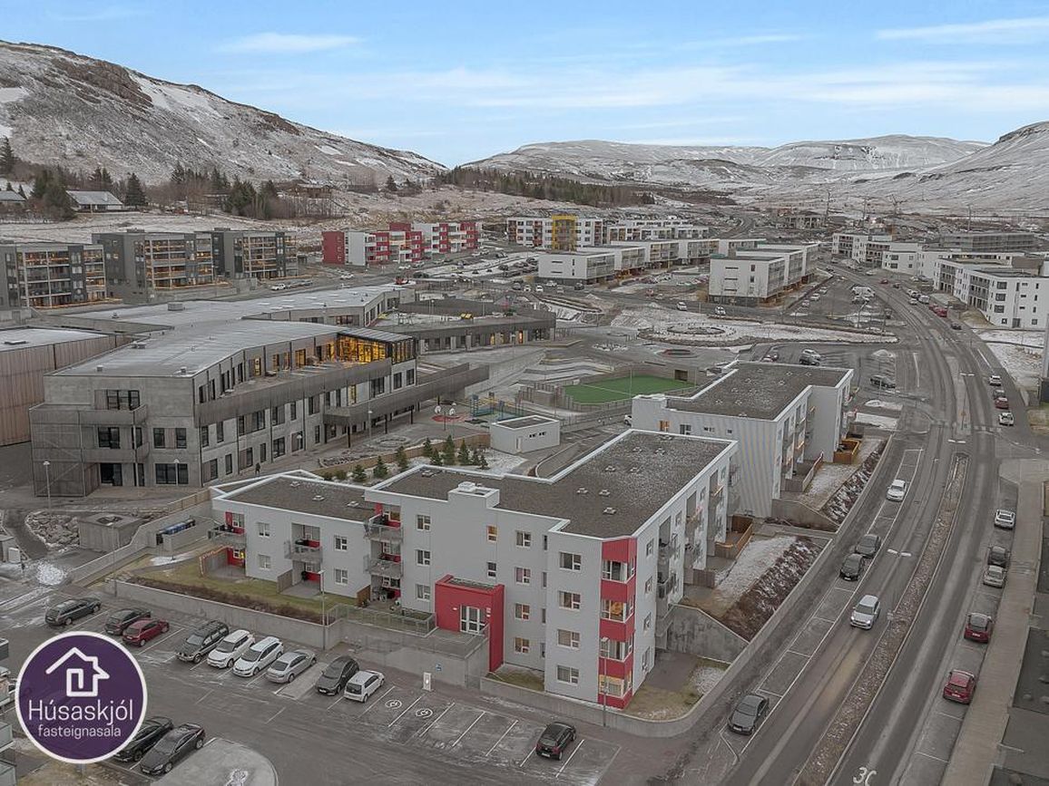 Vefarastræti 7-9, 270 Mosfellsbær