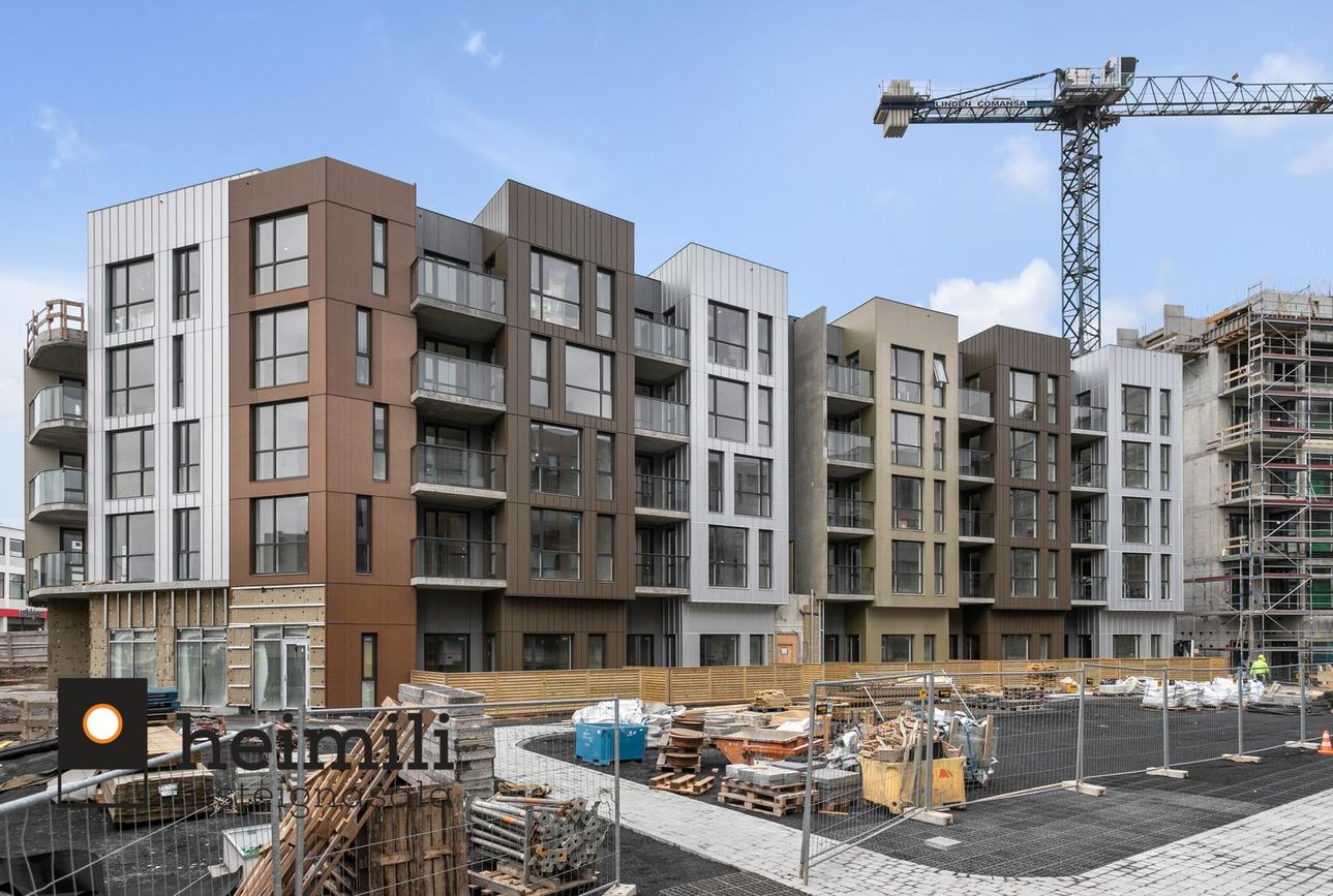 Grensásvegur 1B, 108 Reykjavík