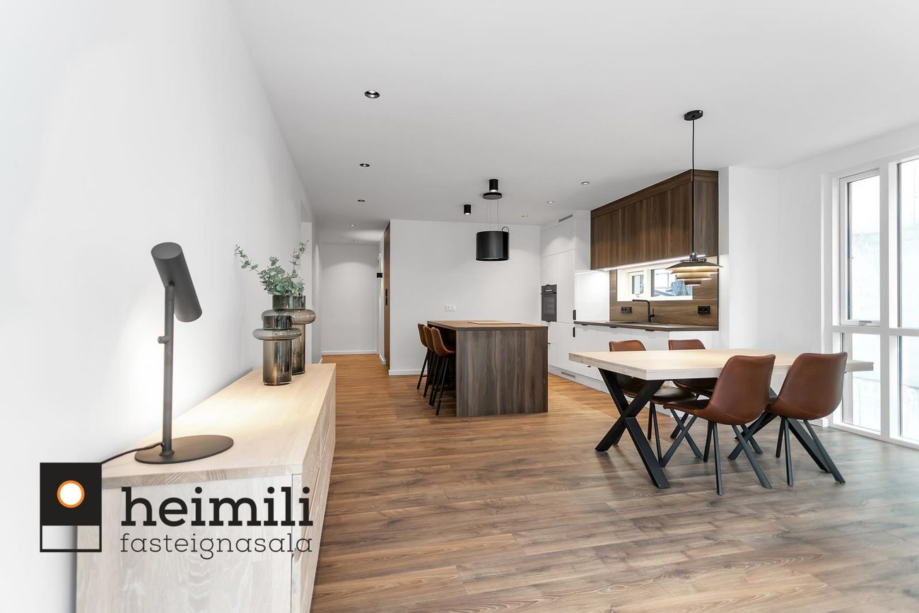 Grensásvegur 1B, 108 Reykjavík