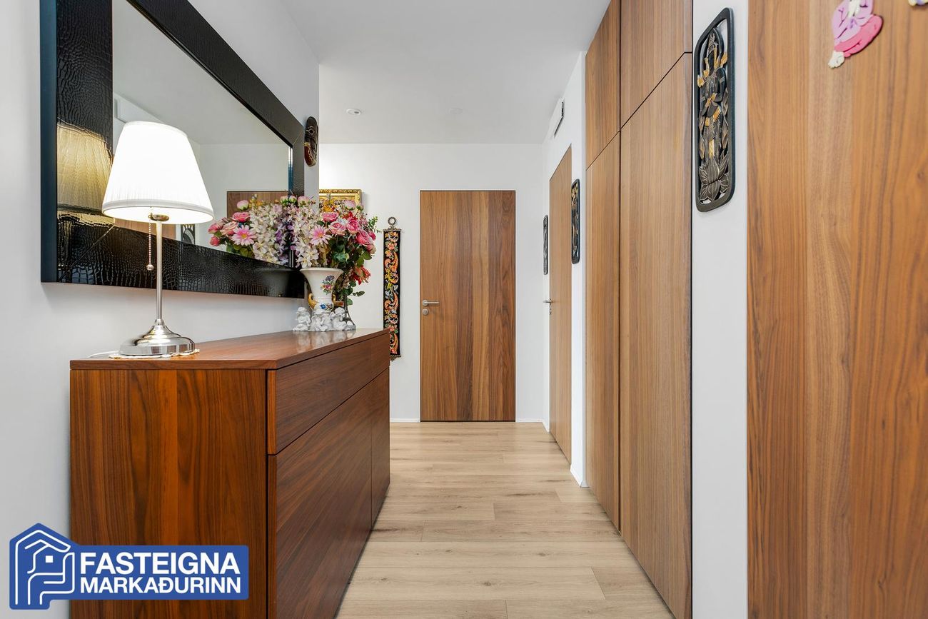 Hallgerðargata 3 - 0304, 105 Reykjavík