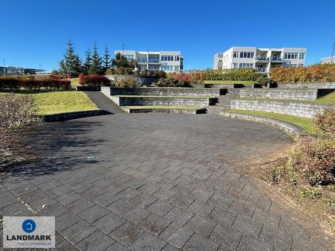 Grandahvarf 1 - 0301, 203 Kópavogur