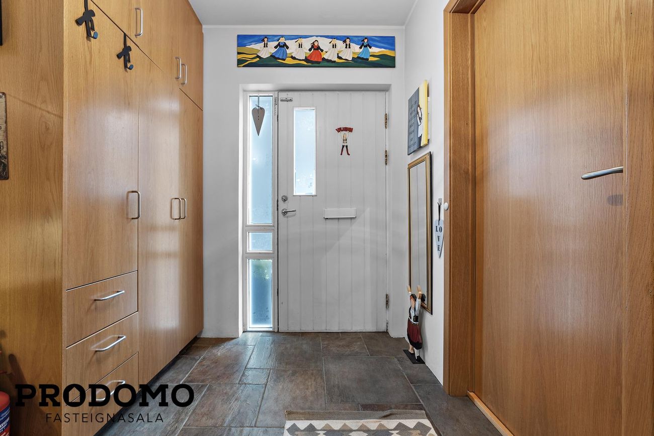 Silfurtún 8, 250 Sveitarfélagið Garður