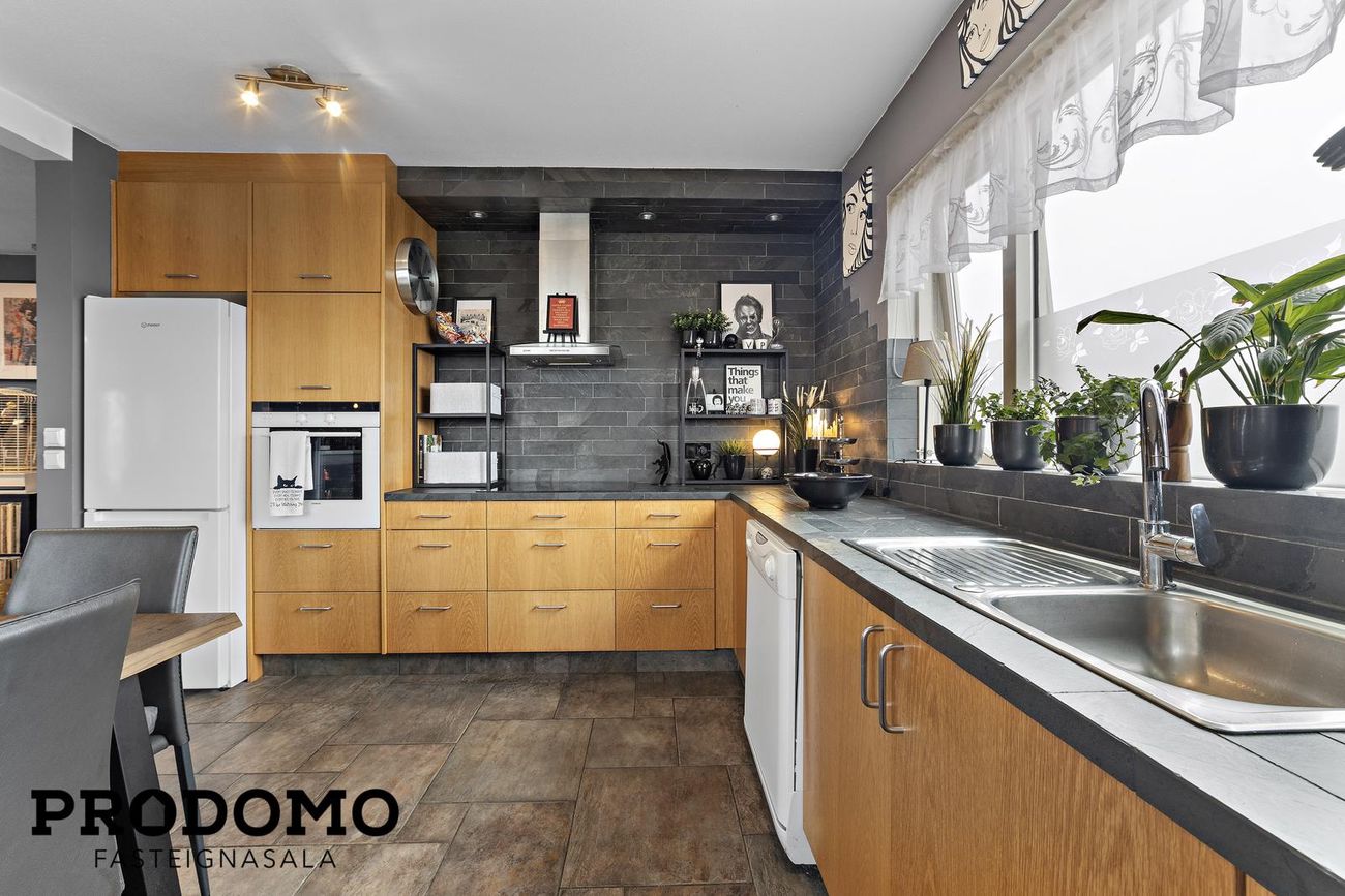 Silfurtún 8, 250 Sveitarfélagið Garður