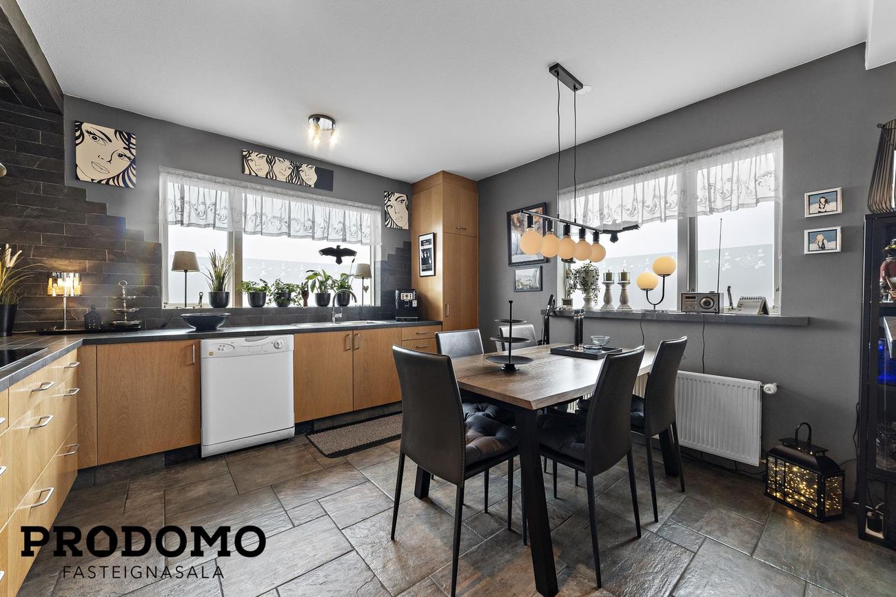 Silfurtún 8, 250 Sveitarfélagið Garður