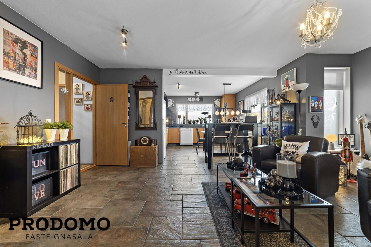 Silfurtún 8, 250 Sveitarfélagið Garður