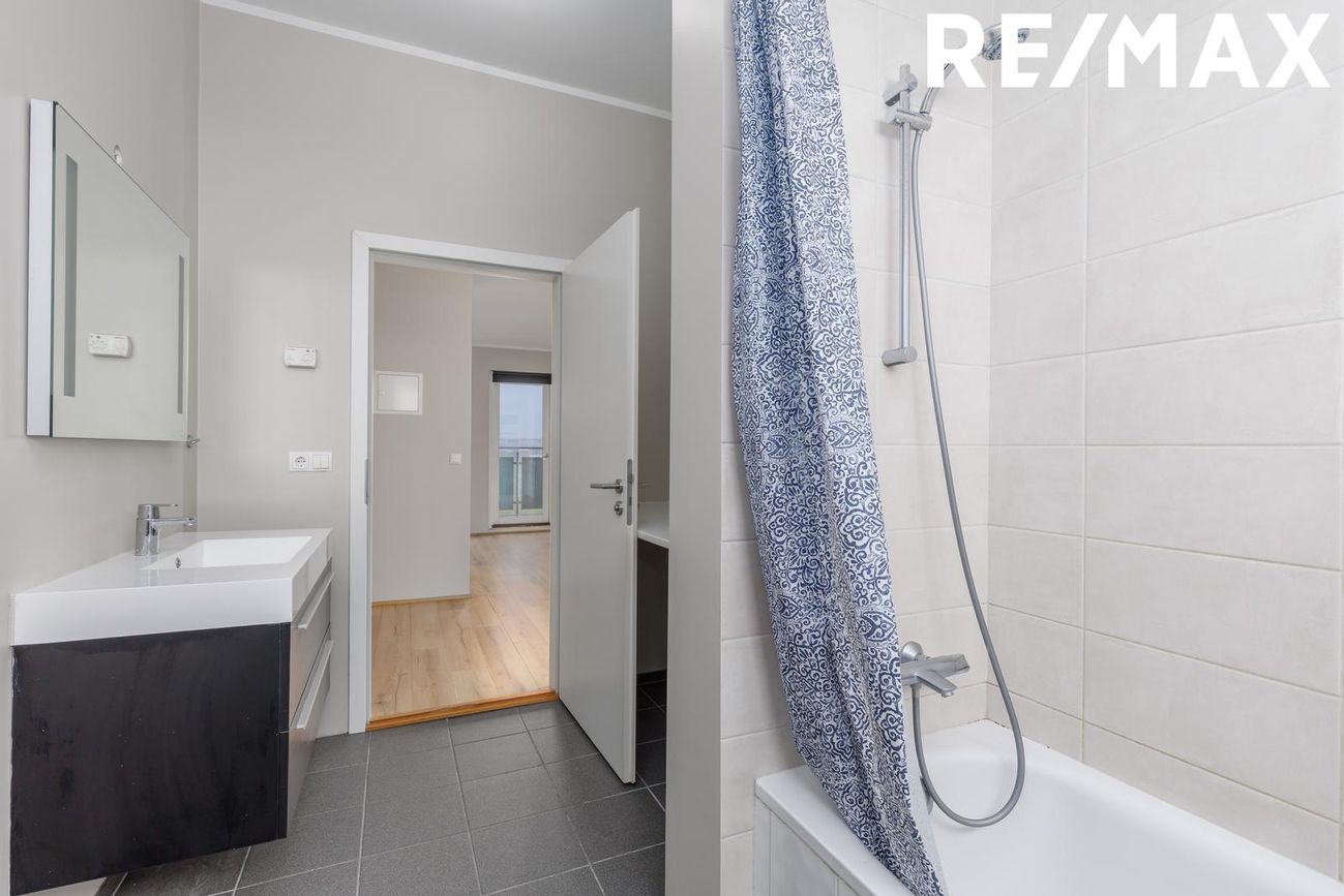 Tjarnabraut 14, 260 Reykjanesbær