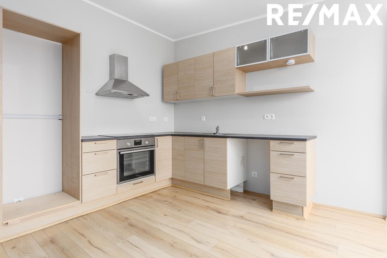 Tjarnabraut 14, 260 Reykjanesbær