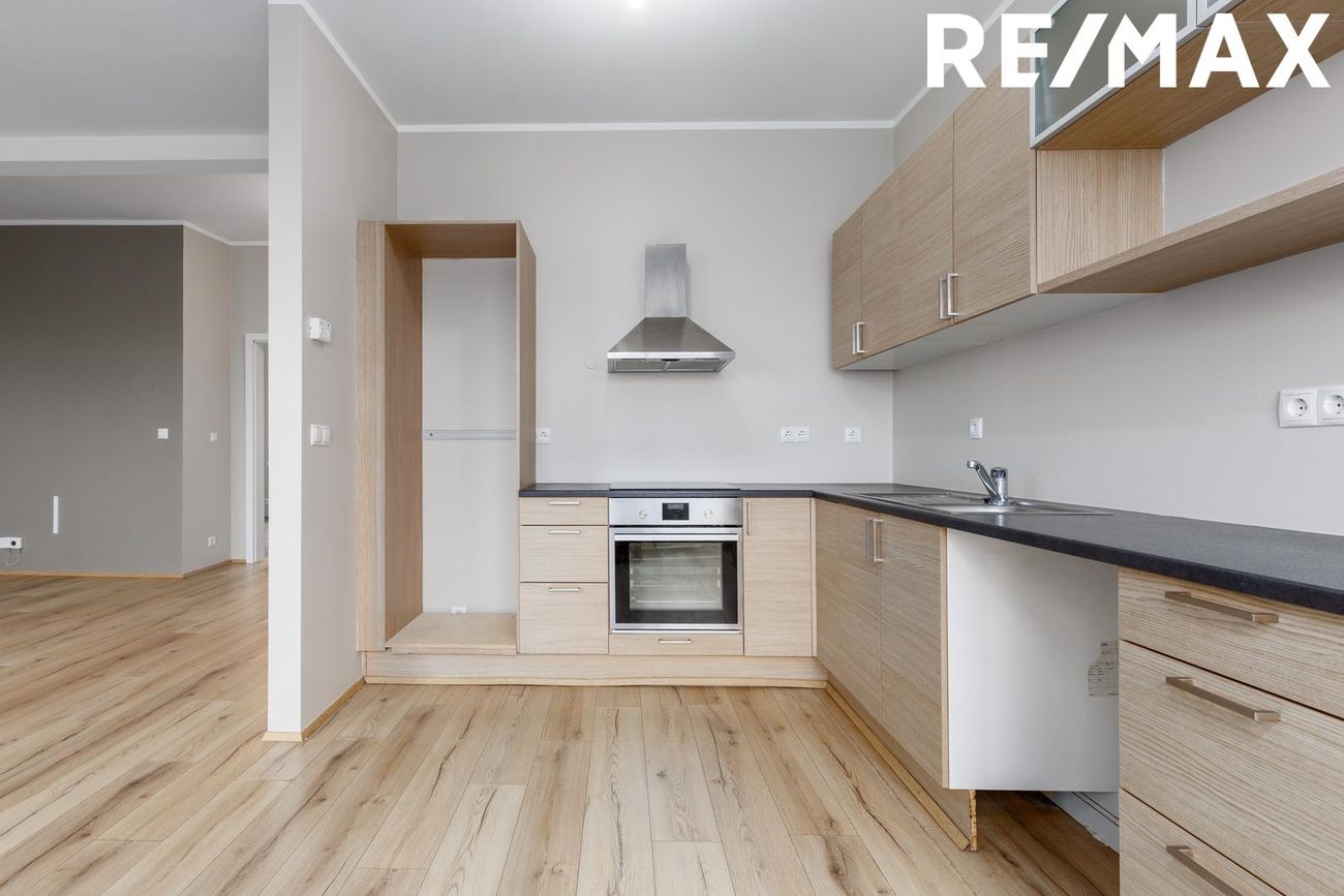 Tjarnabraut 14, 260 Reykjanesbær