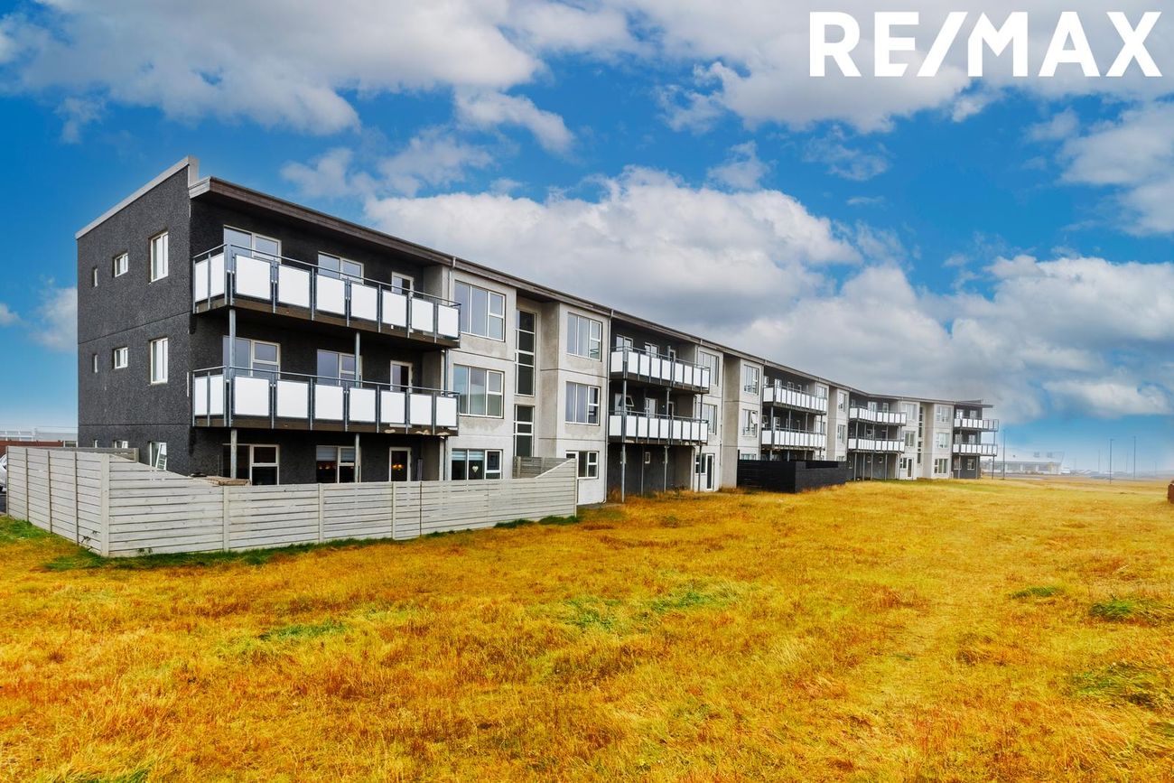 Tjarnabraut 14, 260 Reykjanesbær