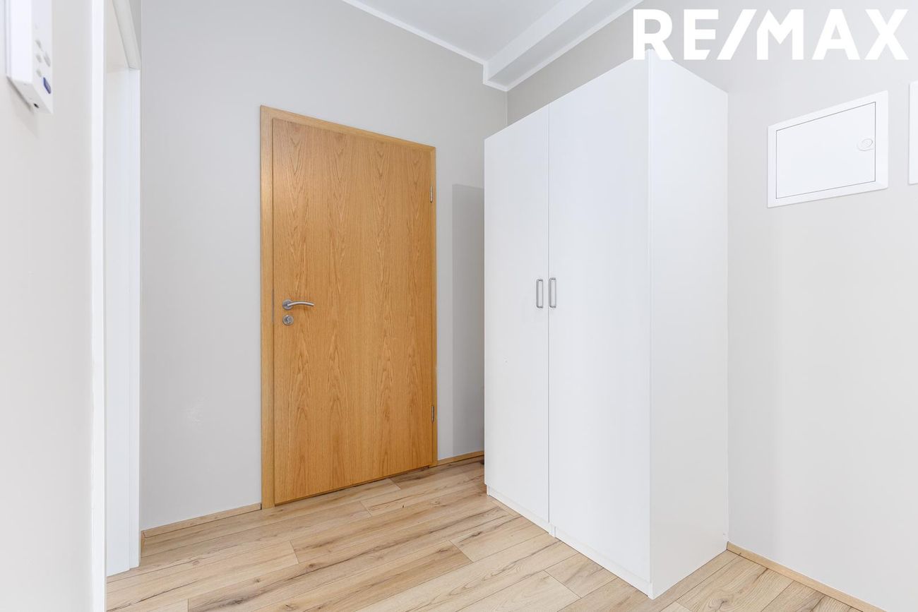 Tjarnabraut 14, 260 Reykjanesbær