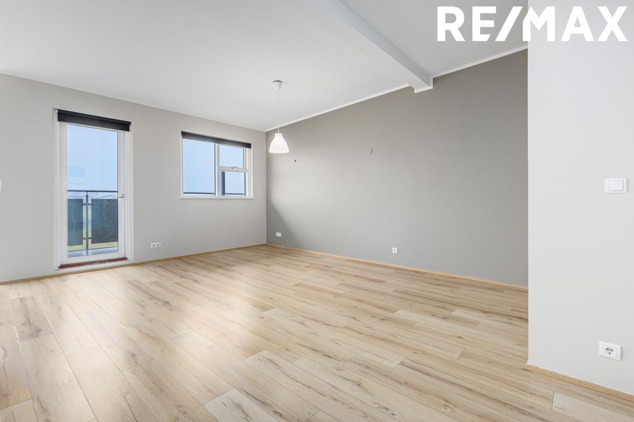 Tjarnabraut 14, 260 Reykjanesbær