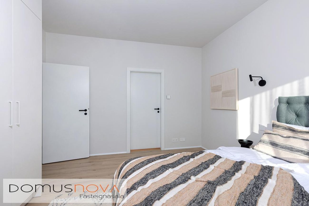 Jöfursbás 5, 112 Reykjavík