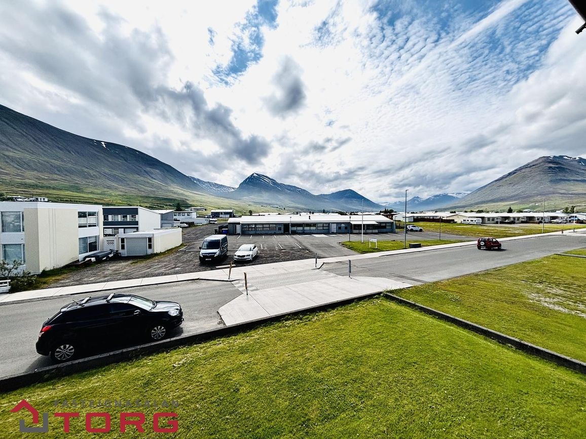 Ólafsvegur 30, 625 Fjalla