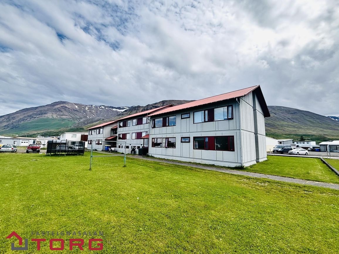 Ólafsvegur 30, 625 Fjalla