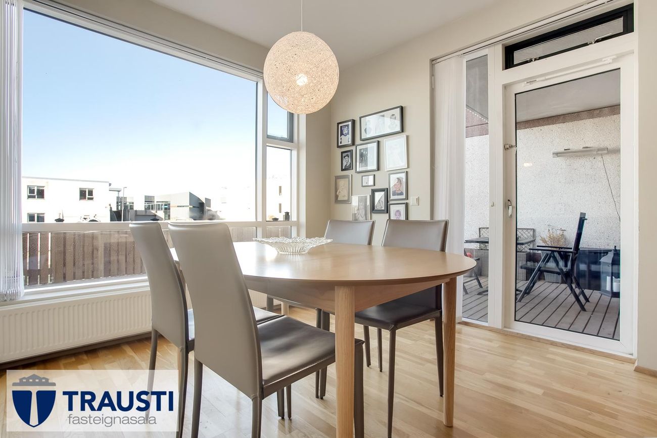 Helluvað 19, 110 Reykjavík