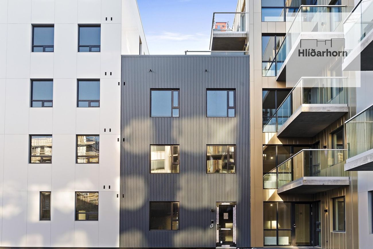 Haukahlíð 10, 102 Reykjavík
