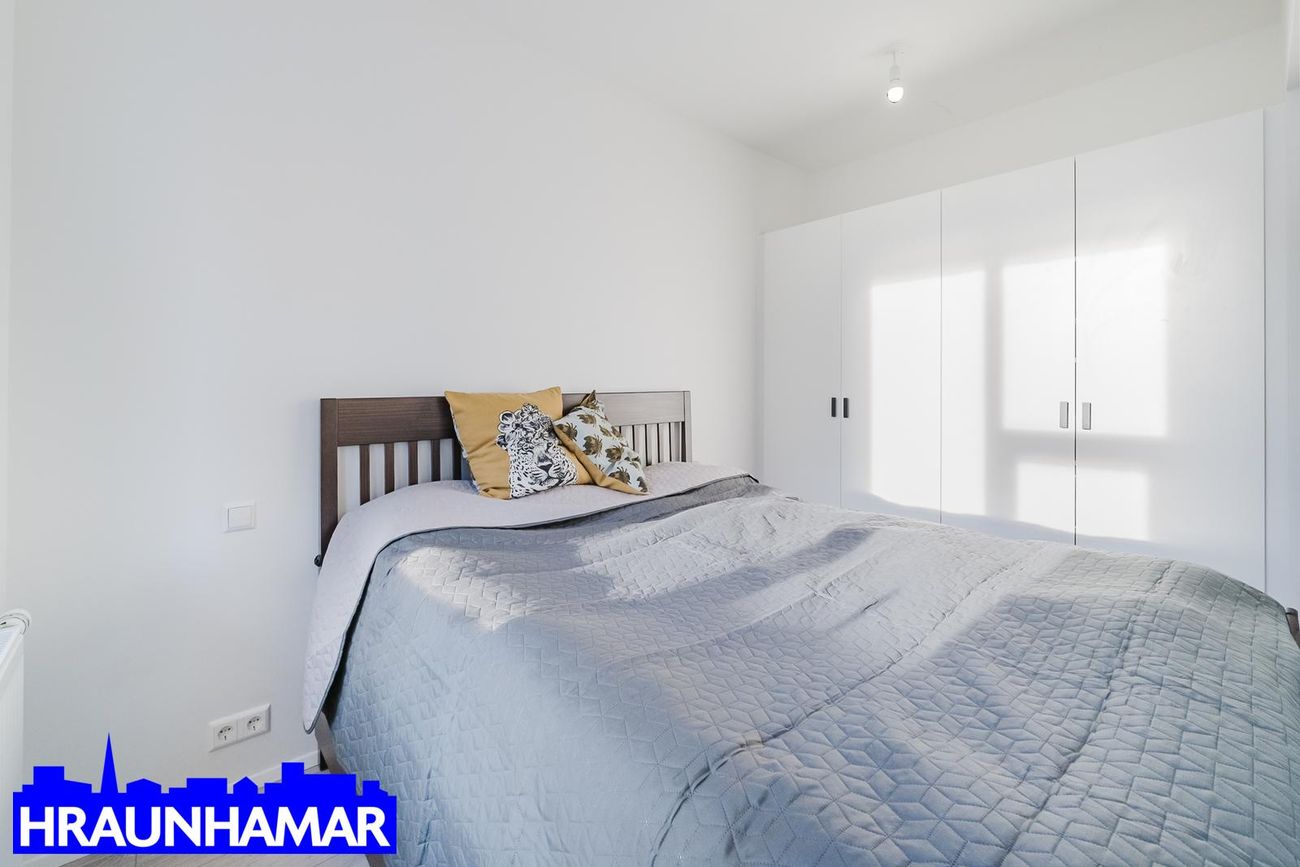 Jöfursbás 11B, 112 Reykjavík