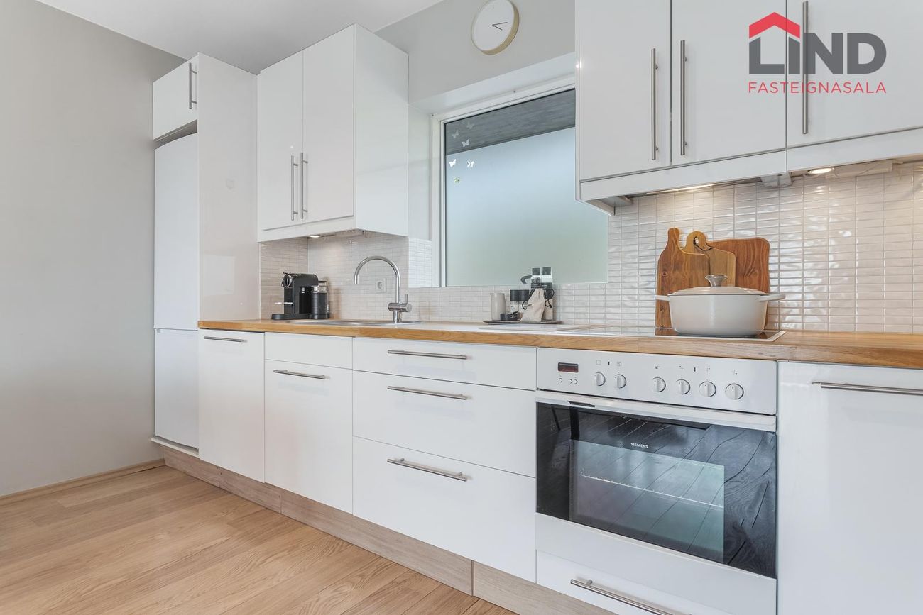 Þórðarsveigur 6, 113 Reykjavík