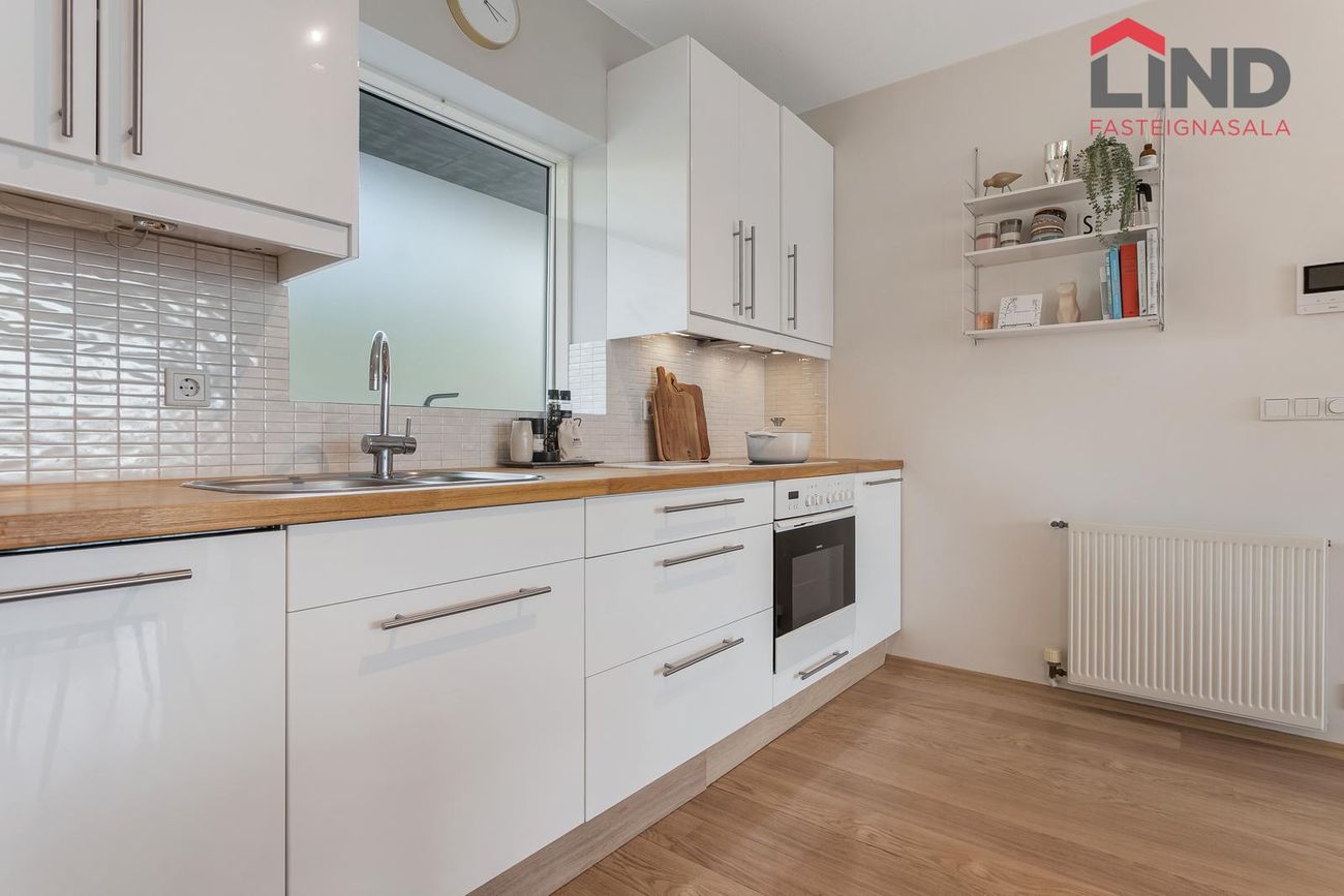 Þórðarsveigur 6, 113 Reykjavík