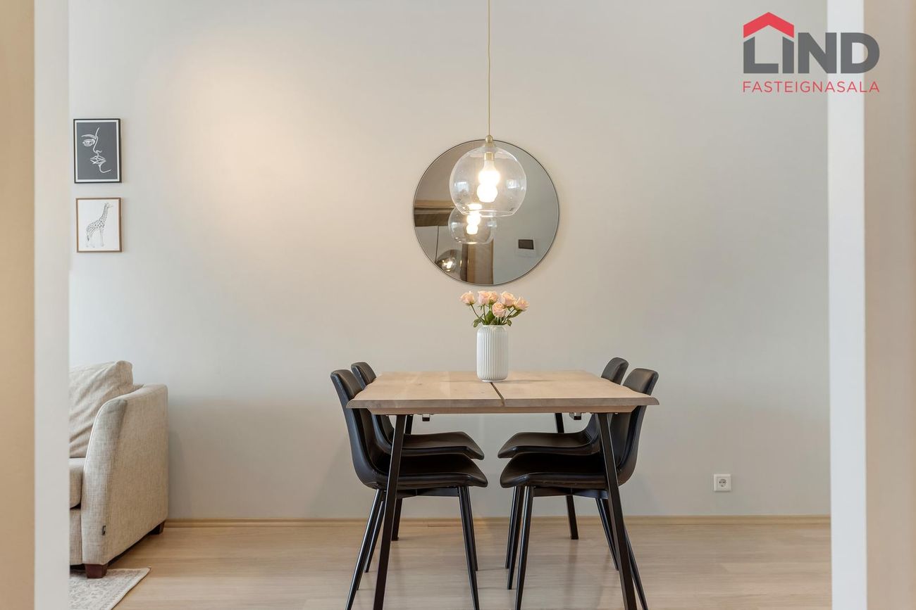 Þórðarsveigur 6, 113 Reykjavík