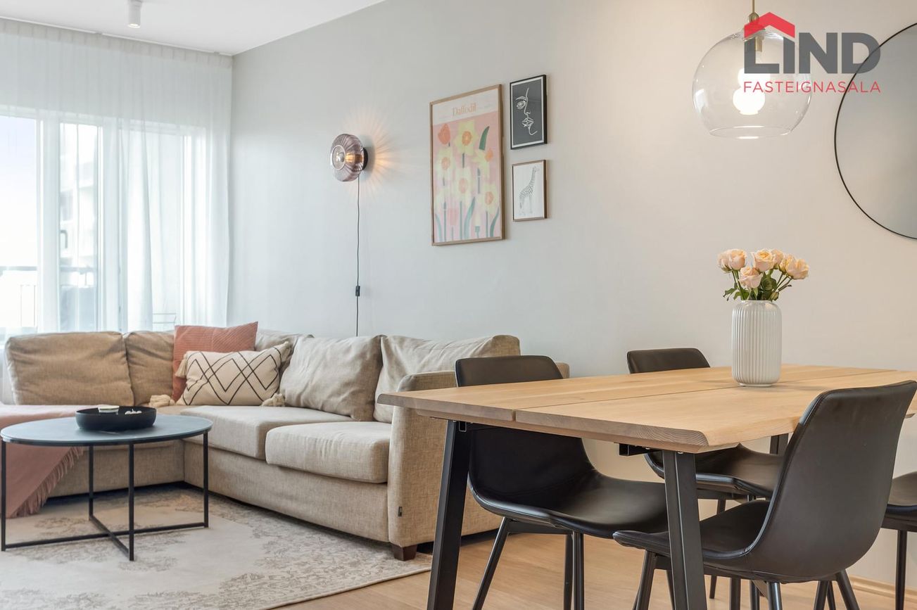 Þórðarsveigur 6, 113 Reykjavík