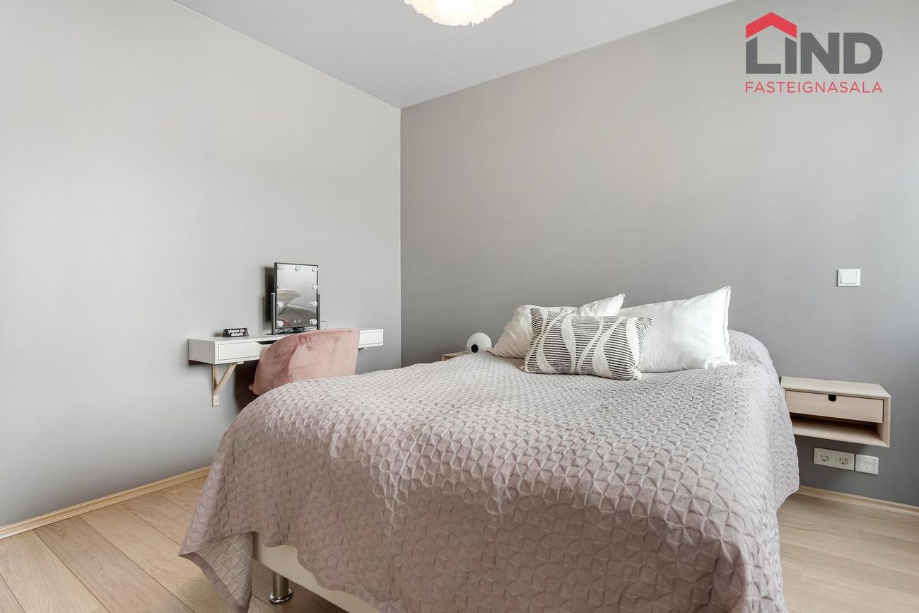 Þórðarsveigur 6, 113 Reykjavík