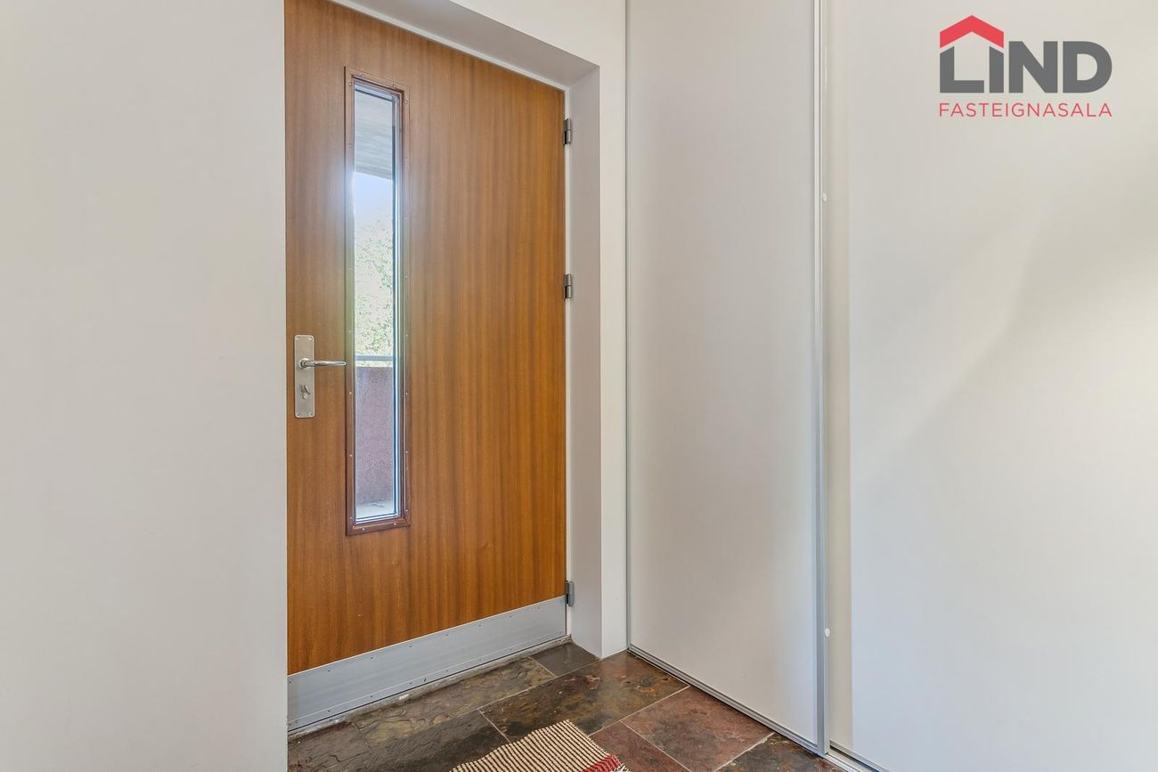 Þórðarsveigur 6, 113 Reykjavík
