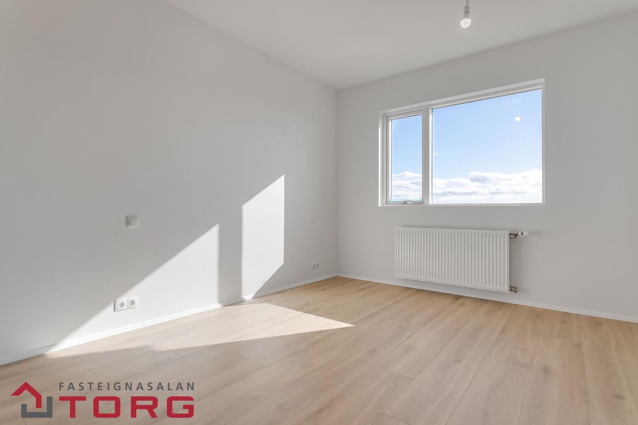 Úugata 8, 270 Mosfellsbær