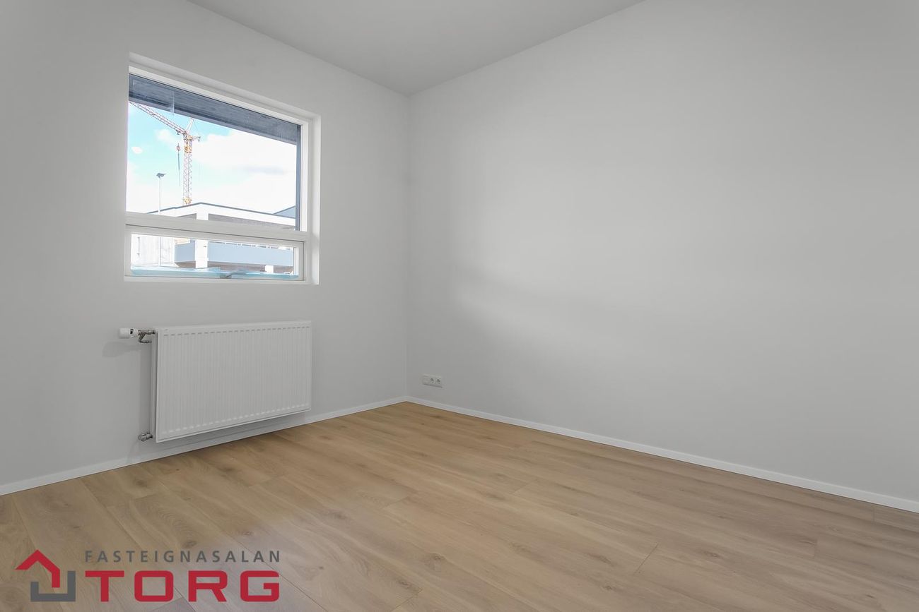 Úugata 8, 270 Mosfellsbær