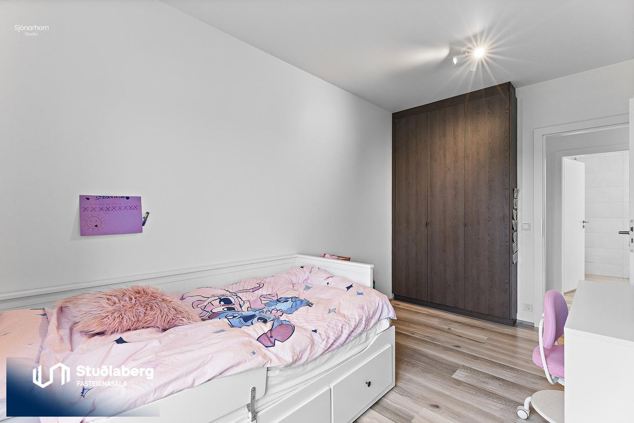 Grænalaut 10, 230 Reykjanesbær