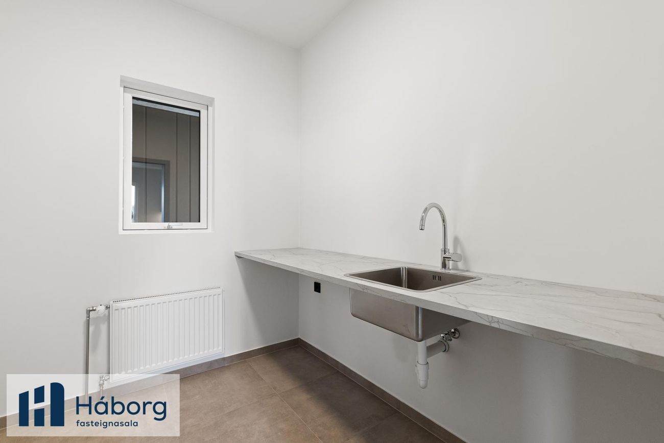 Grásteinsmýri 3, 225 Garðabær