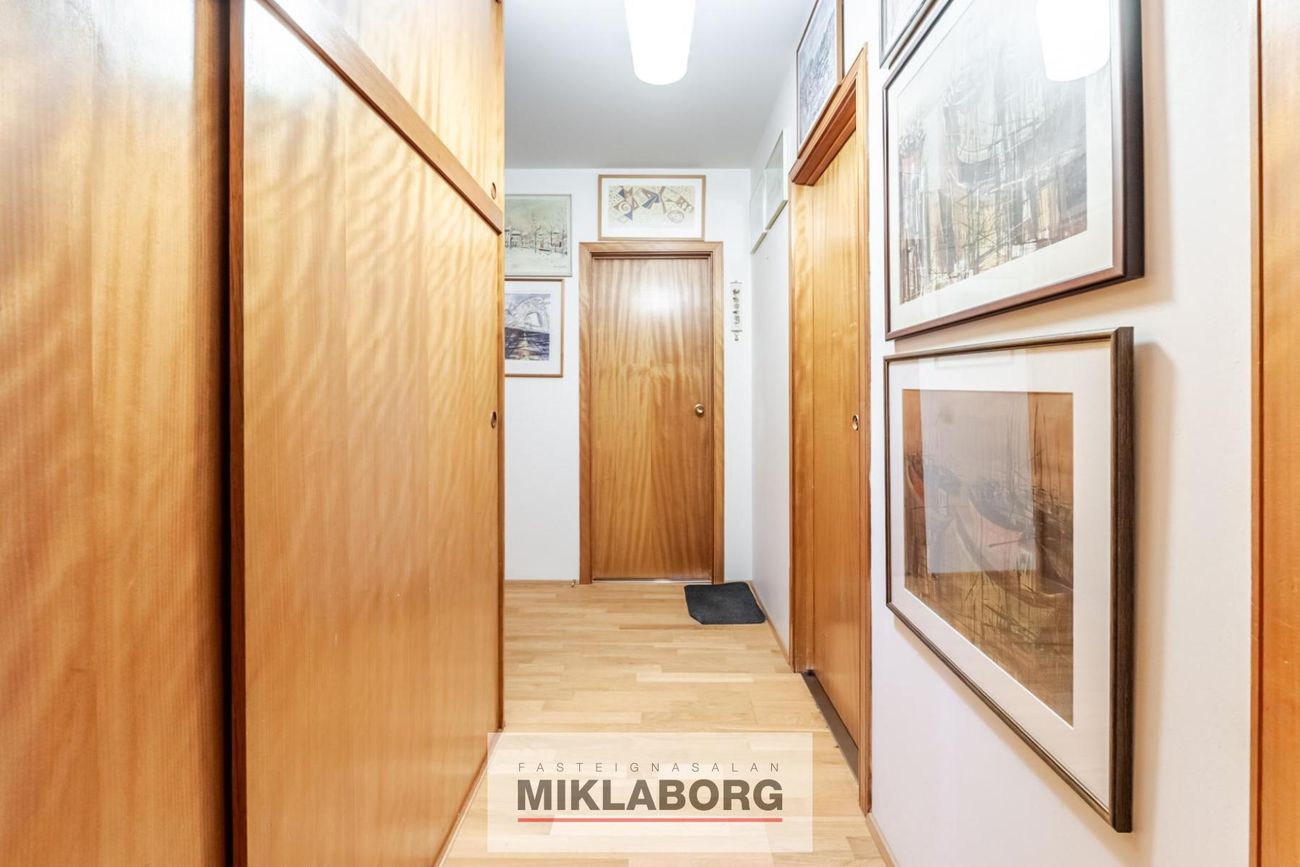Háaleitisbraut 43, 108 Reykjavík