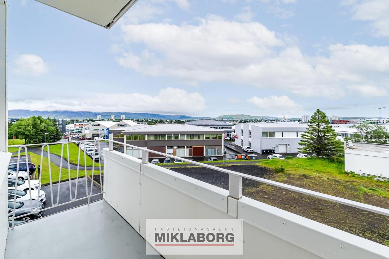 Háaleitisbraut 43, 108 Reykjavík